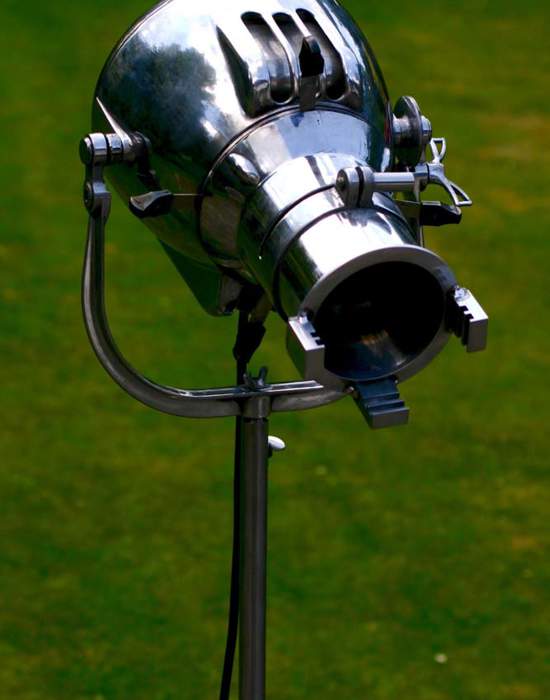 #0005: Walnut Tripod Theatre Light