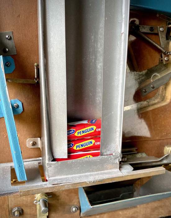 #0013: Allwin “Win A Choc Bar” Penny Slot