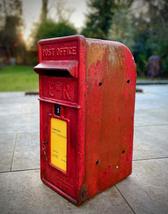 #0015: Original 1960's Post Box