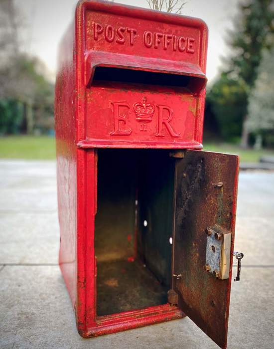 #0015: Original 1960's Post Box